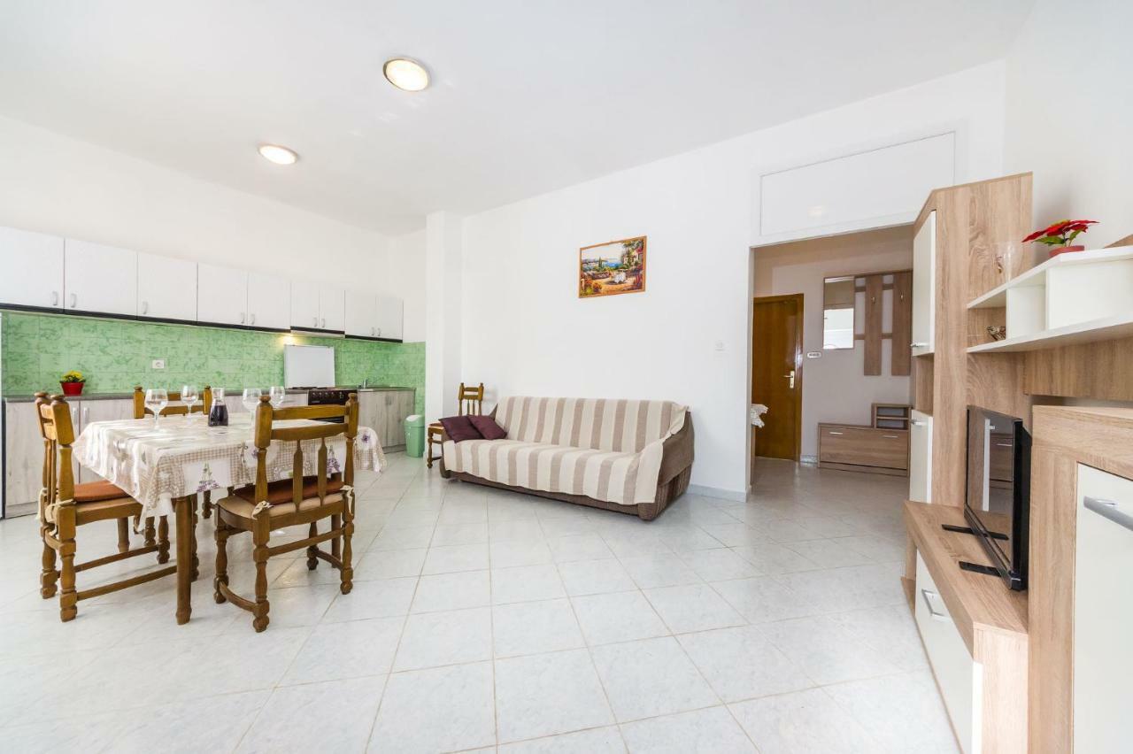 Apartment Culina Pridraga Luaran gambar
